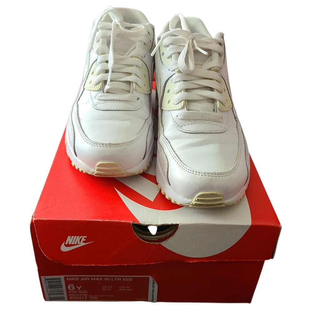 NIKE | AIR MAX 90 |  YOUTH SIZE 6